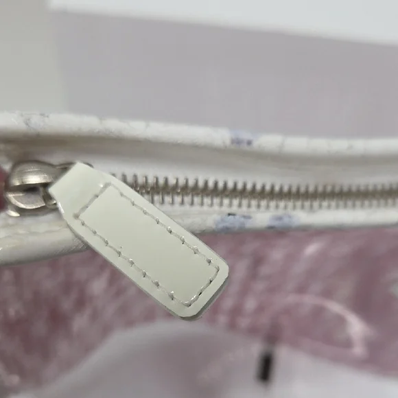 Dior Pink Transparent Cosmetic Case - Picture 8 of 10